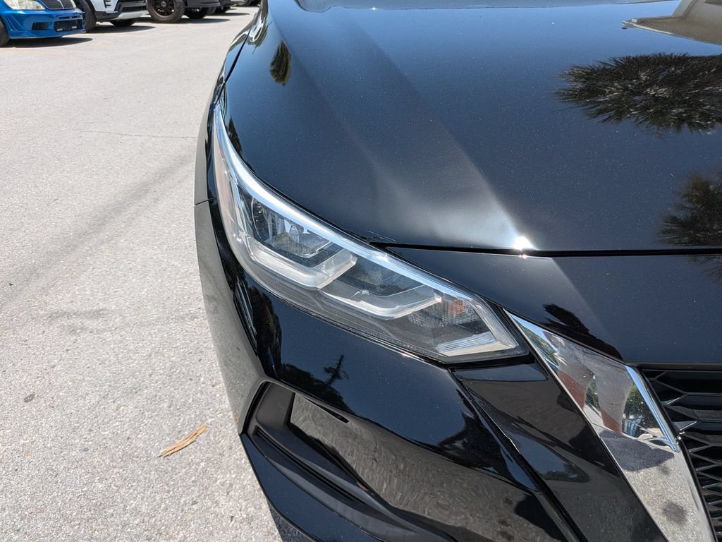 Used 2023 Nissan Sentra SV w/ SV Premium Package FWD image 9
