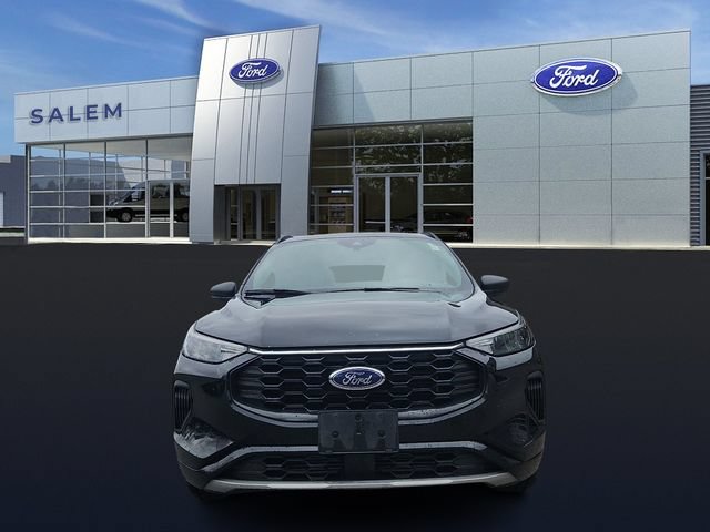Certified 2023 Ford Escape ST-Line w/ Tech Pack #1 AWD/4WD image 7