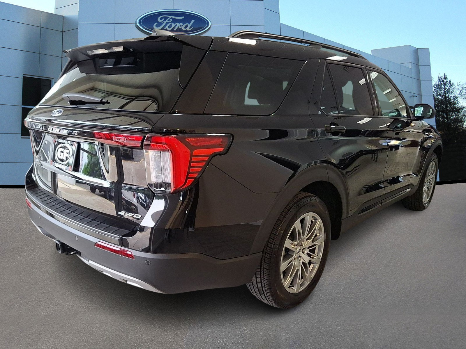 Certified 2026 Ford Explorer Active w/ Active Comfort Package AWD/4WD image 7