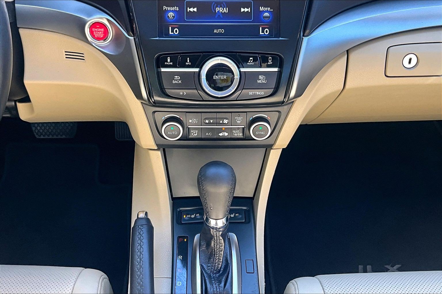 Used 2017 Acura ILX FWD image 27