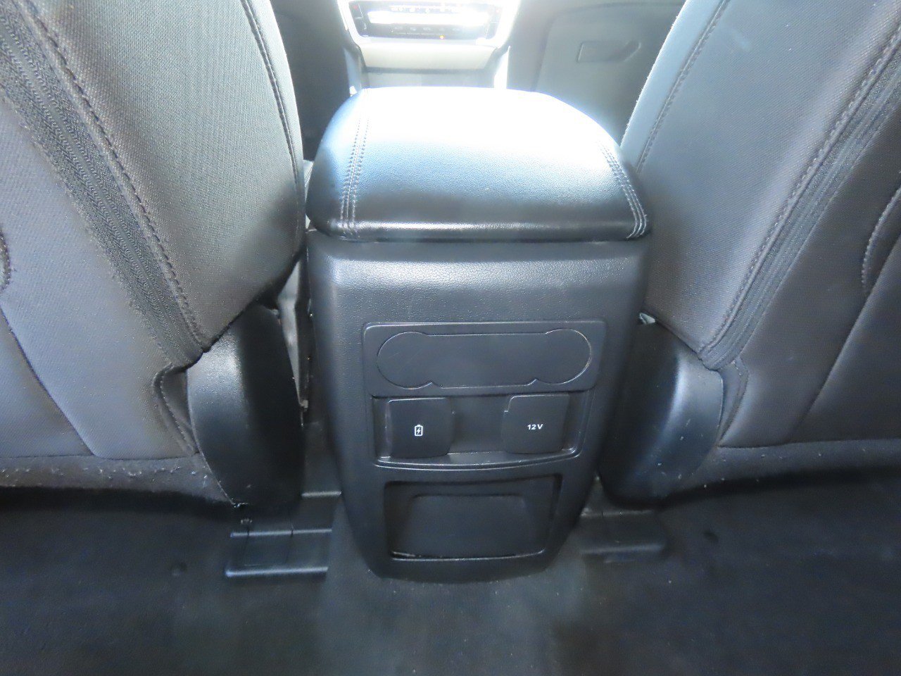 Certified 2023 Ford Explorer XLT RWD image 23
