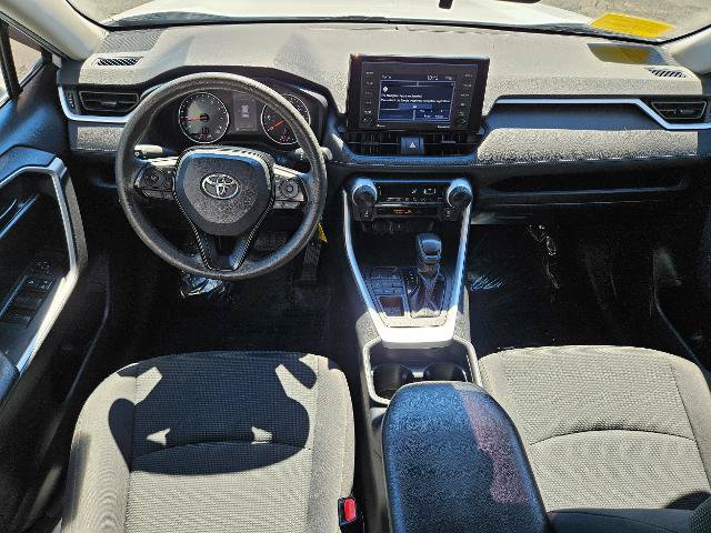 Used 2021 Toyota RAV4 LE w/ Carpet Mat Package (TMS) AWD/4WD image 13