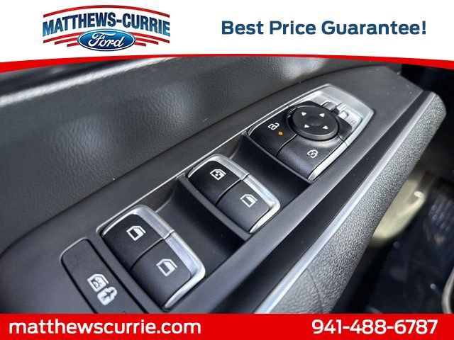 Used 2024 Kia Sorento S image 25