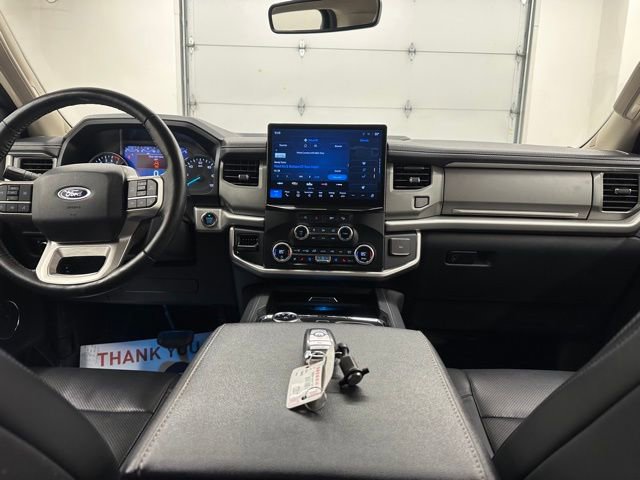 Certified 2024 Ford Expedition Max XLT image 16