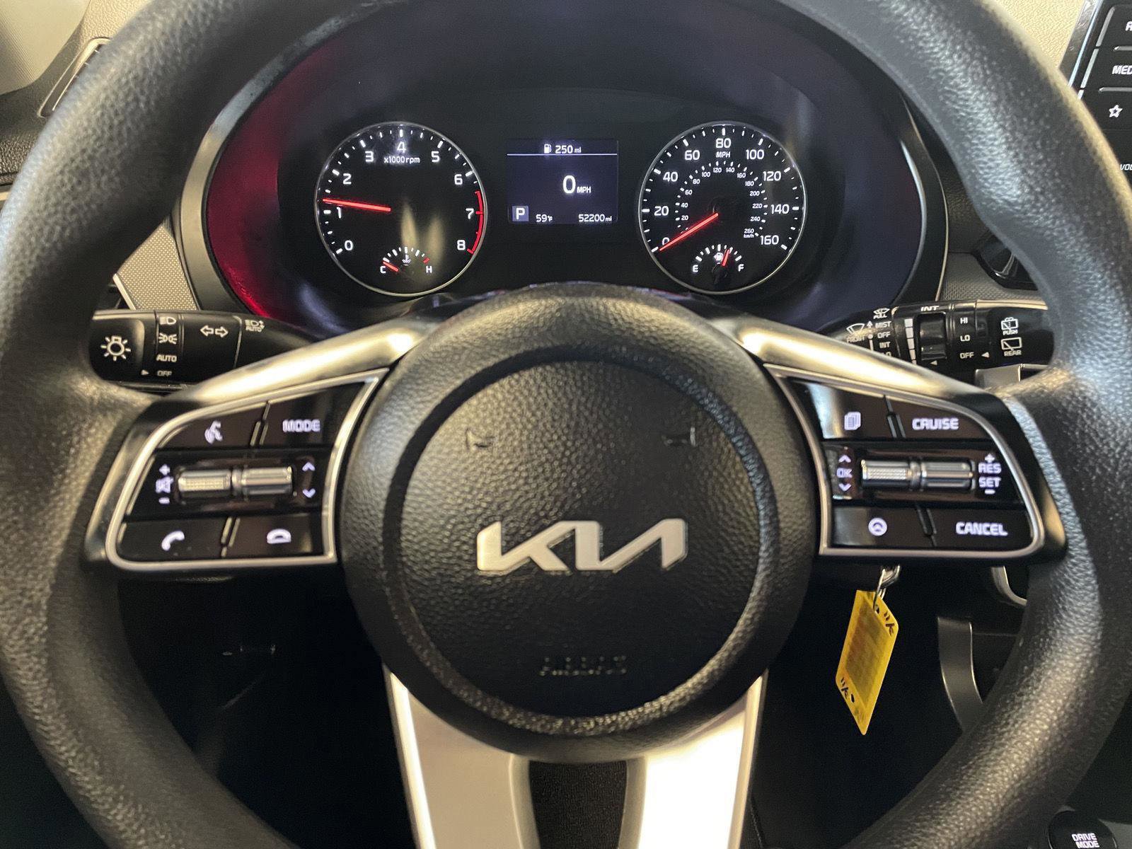 Used 2023 Kia Seltos LX image 12