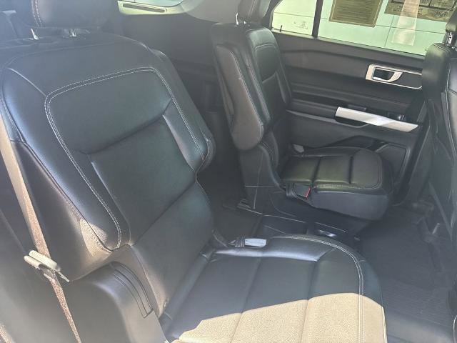 Certified 2021 Ford Explorer XLT w/ Equipment Group 202A RWD image 31