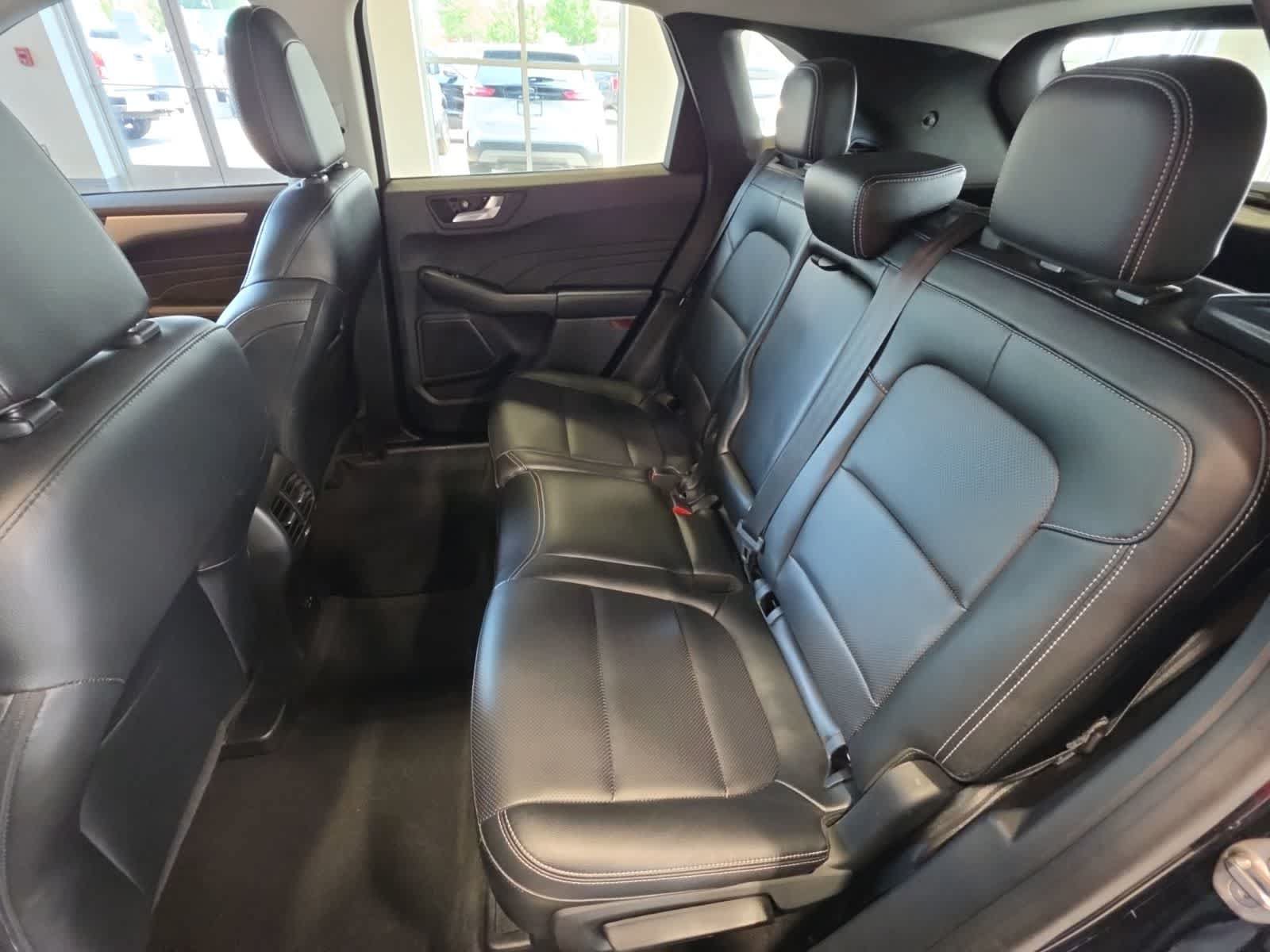 Certified 2022 Ford Escape SEL AWD/4WD image 31