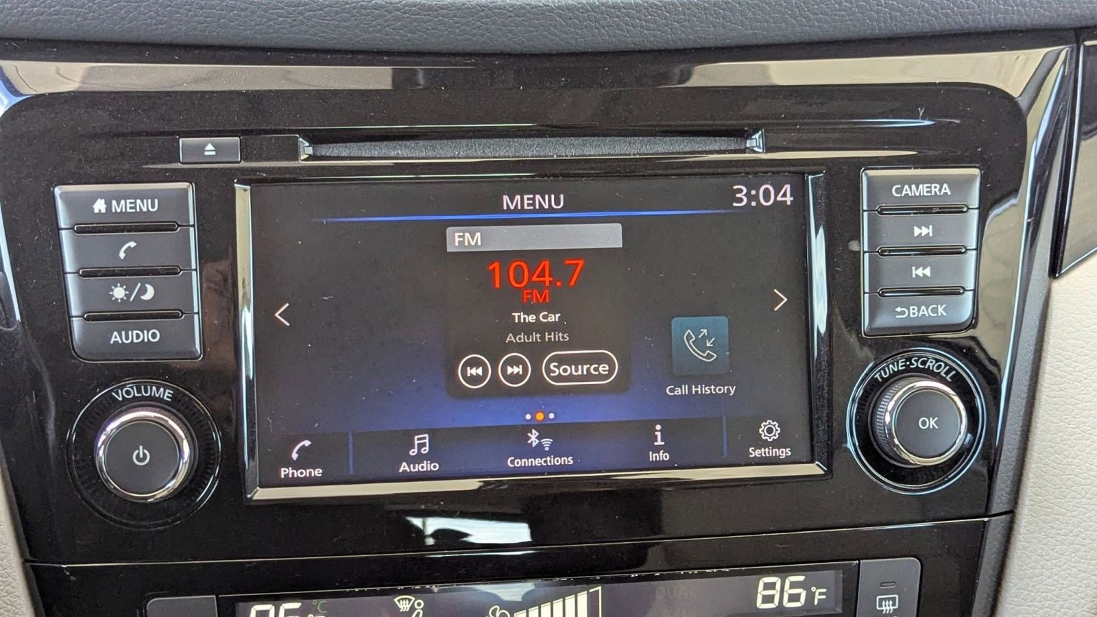 Used 2022 Nissan Rogue Sport SV w/ Technology Package image 24