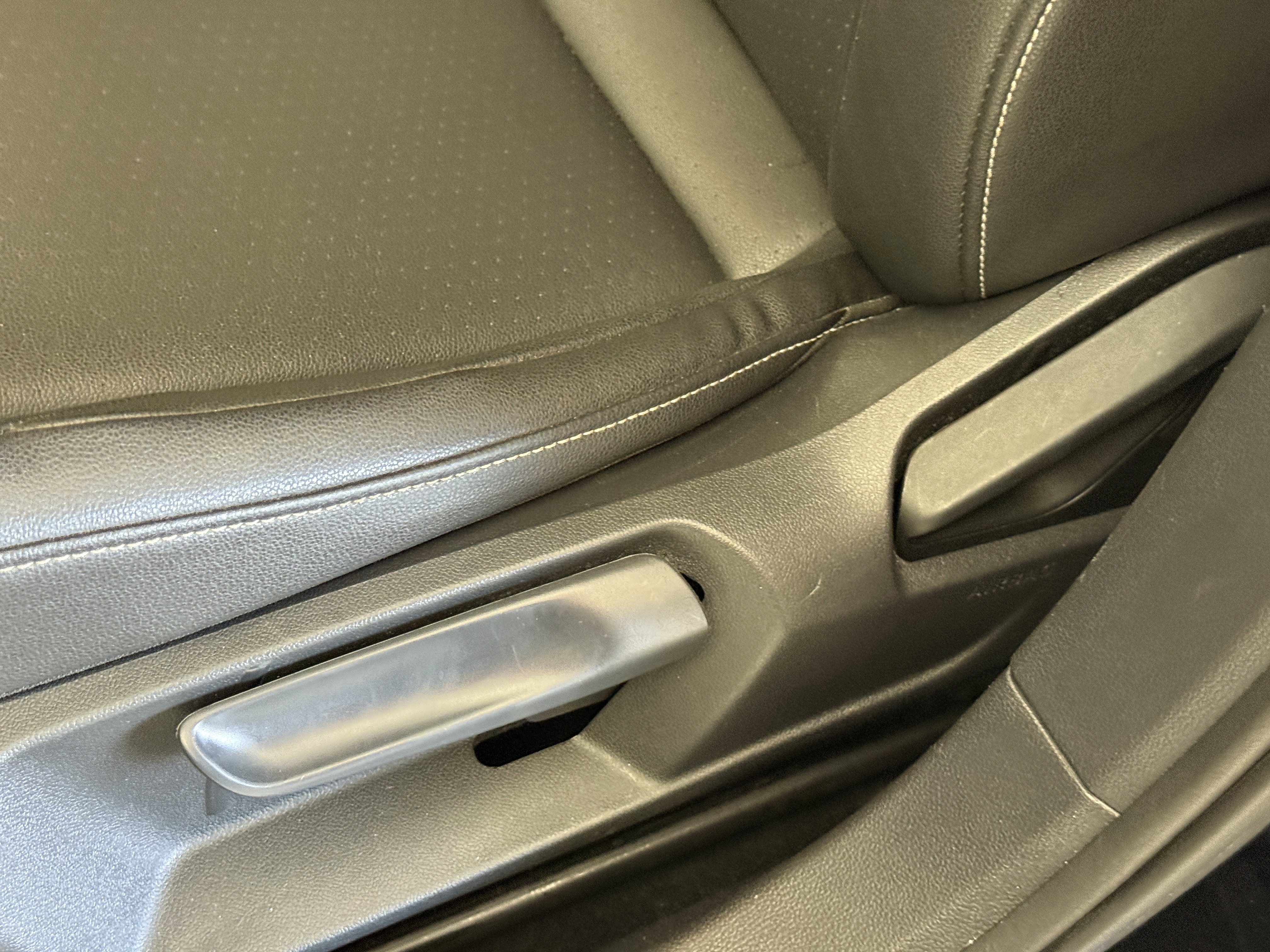 Used 2019 Volkswagen Jetta SE image 18