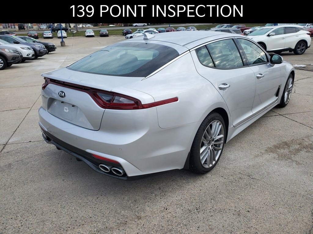 Used 2018 Kia Stinger Base image 3