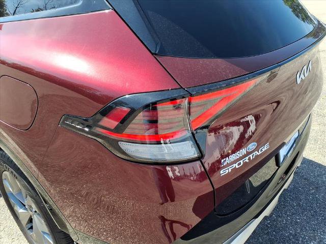 Used 2025 Kia Sportage SX Prestige image 11