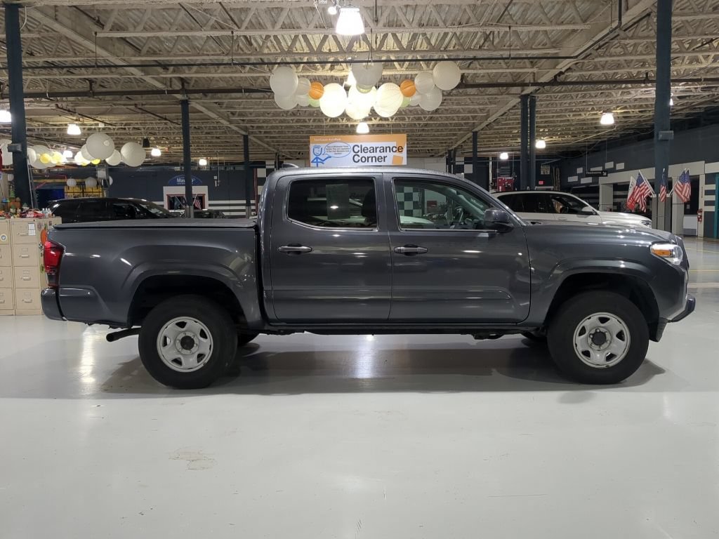 Used 2023 Toyota Tacoma SR AWD/4WD image 7