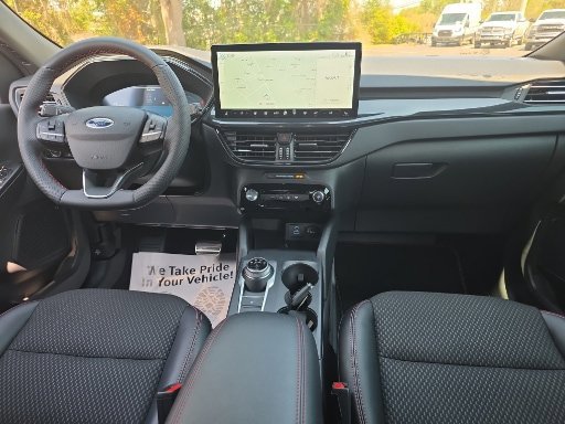 Certified 2023 Ford Escape ST-Line Select AWD/4WD image 10