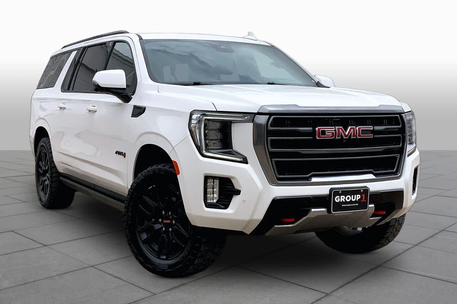 Used 2024 GMC Yukon XL AT4 w/ AT4 Premium Plus Package AWD/4WD image 3