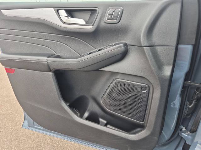 Certified 2025 Ford Escape Platinum AWD/4WD image 14