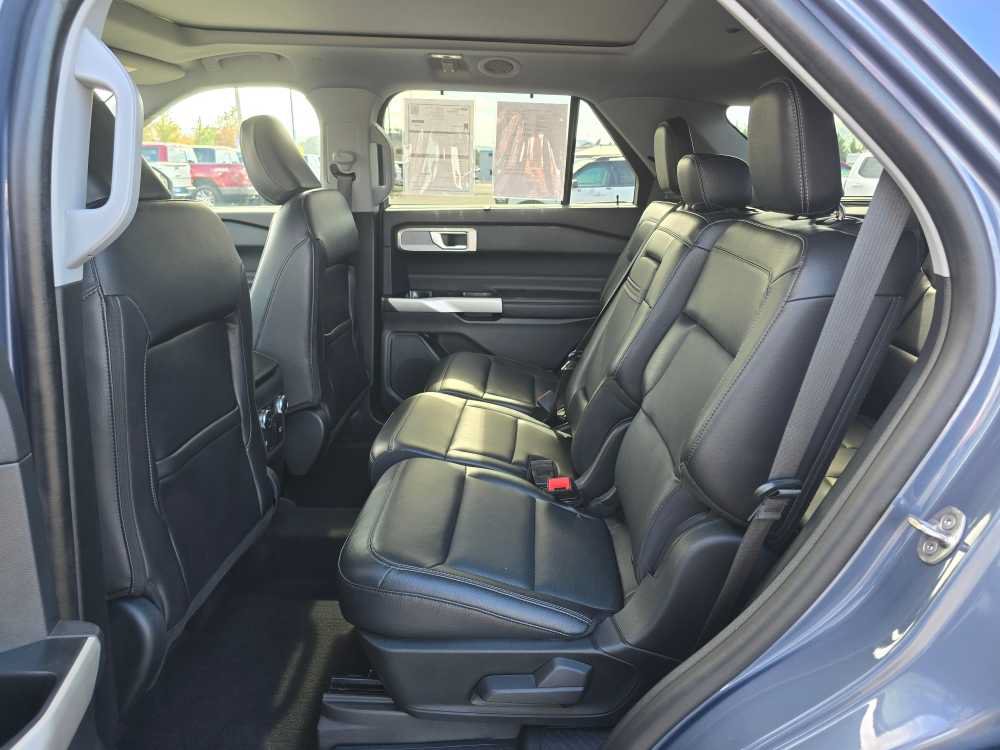 Certified 2021 Ford Explorer Limited w/ Hybrid Equipment Group 310A AWD/4WD image 16