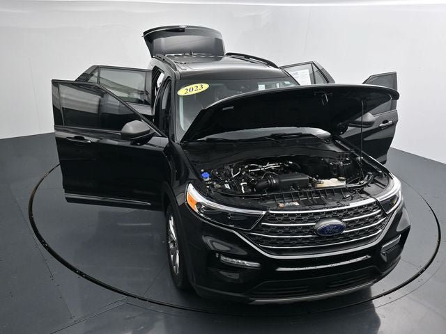 Certified 2023 Ford Explorer XLT w/ Equipment Group 202A AWD/4WD image 40