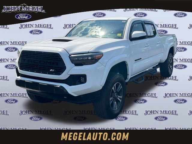 Used 2017 Toyota Tacoma TRD Sport RWD image 7