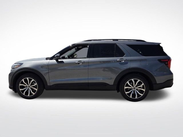 Certified 2025 Ford Explorer ST-Line w/ Premium Package RWD image 6