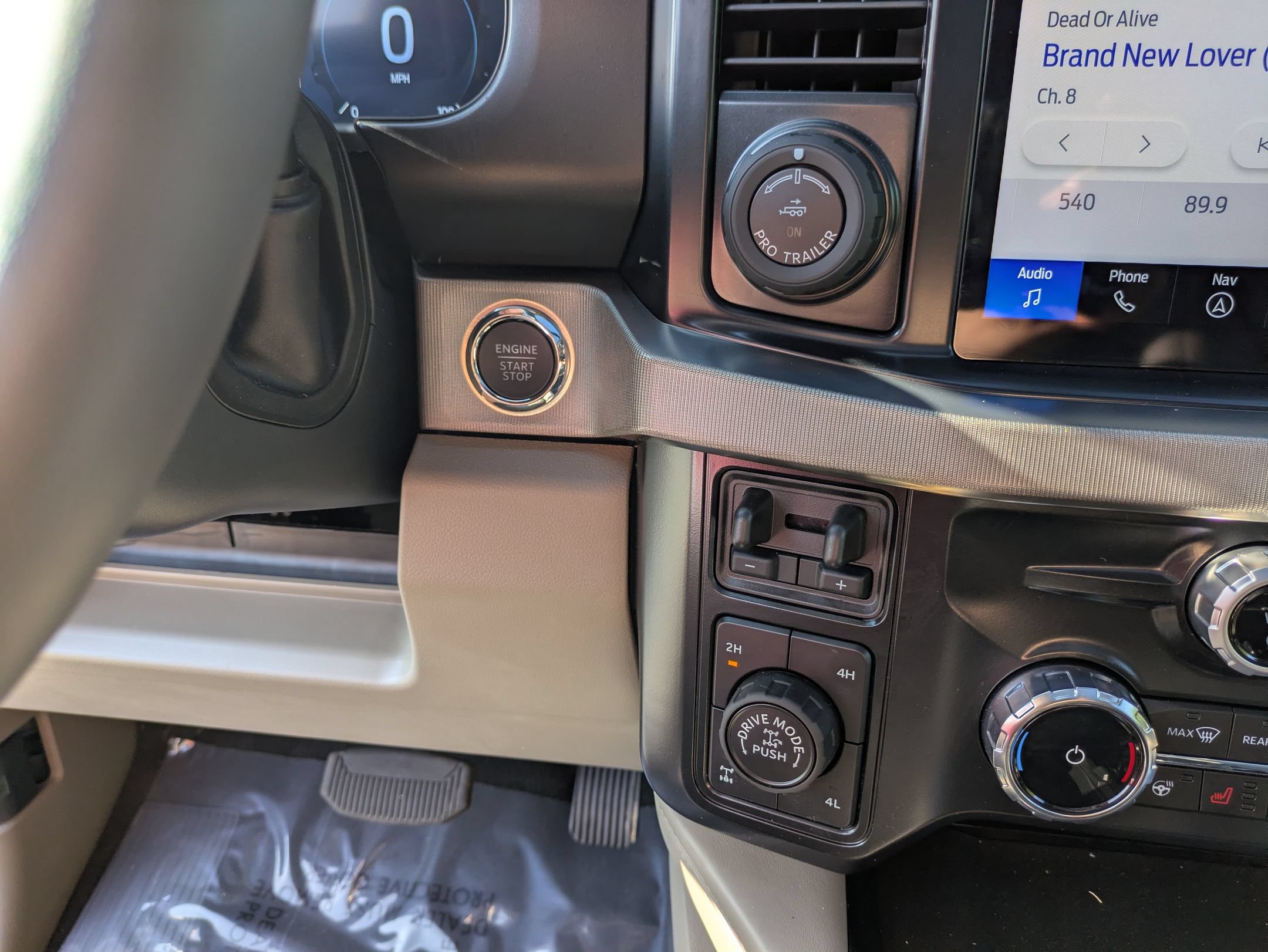 Certified 2026 Ford F250 Platinum w/ Platinum Plus Package AWD/4WD image 26