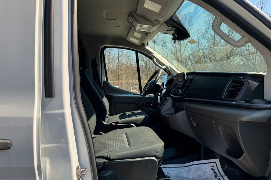 Certified 2024 Ford Transit 250 Low Roof AWD w/ Exterior Upgrade Package image 11