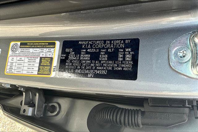 Used 2025 Kia Soul LX w/ LX Technology Package FWD image 35