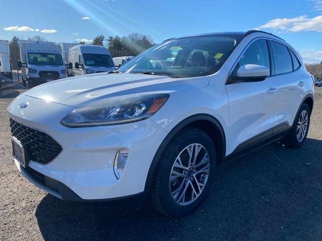 Certified 2022 Ford Escape SEL w/ Technology Package image 3