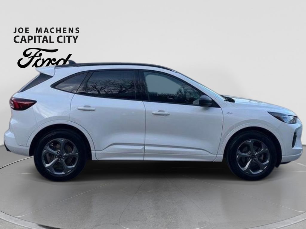 Certified 2024 Ford Escape ST-Line w/ Tech Pack #1 AWD/4WD image 6
