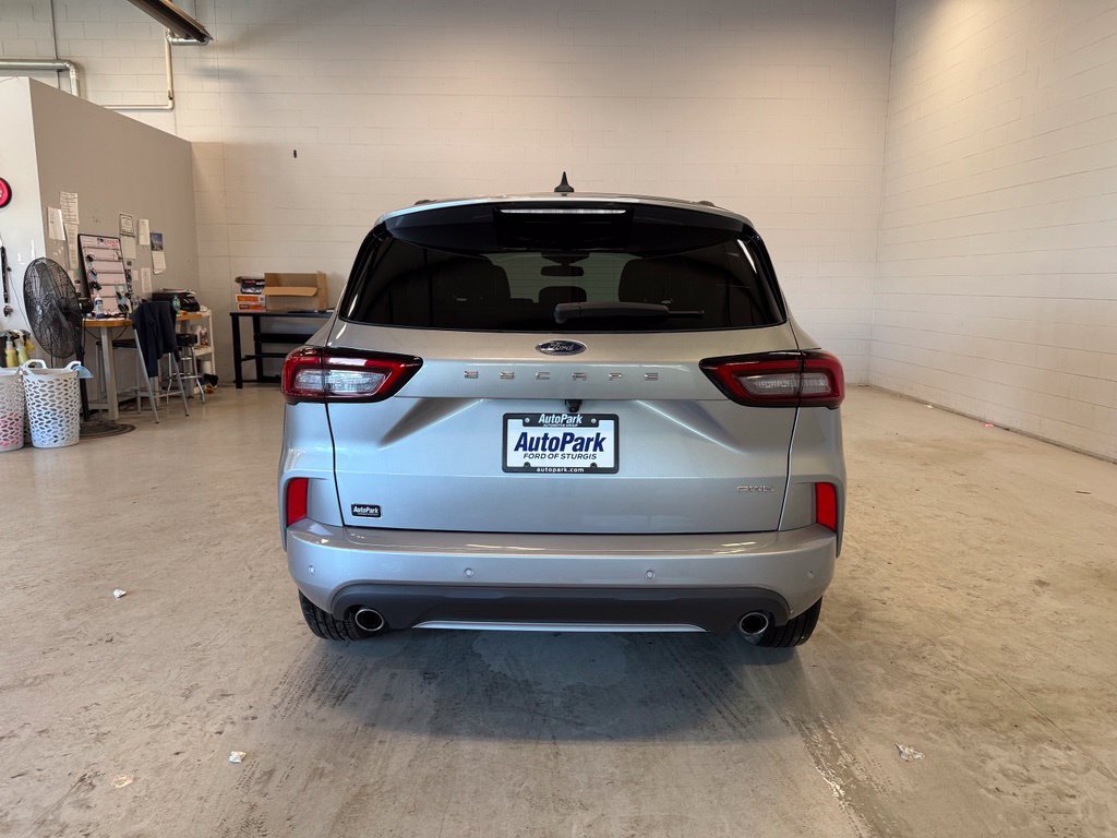 Certified 2024 Ford Escape ST-Line w/ Tech Pack #1 AWD/4WD image 6