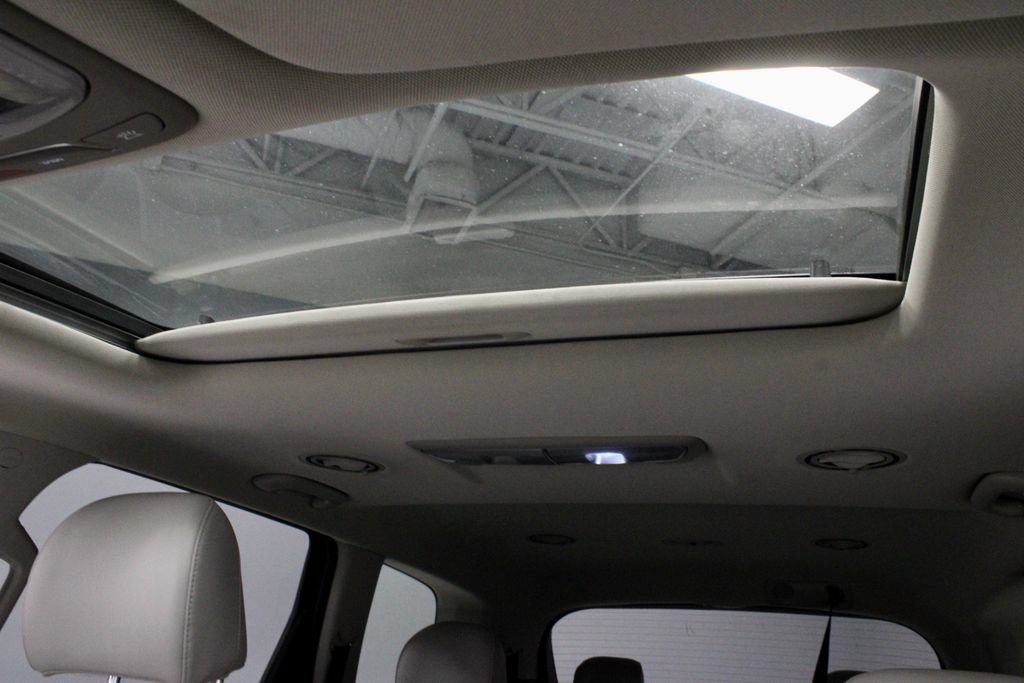 Used 2024 Kia Telluride S w/ S Sunroof Package AWD/4WD image 32