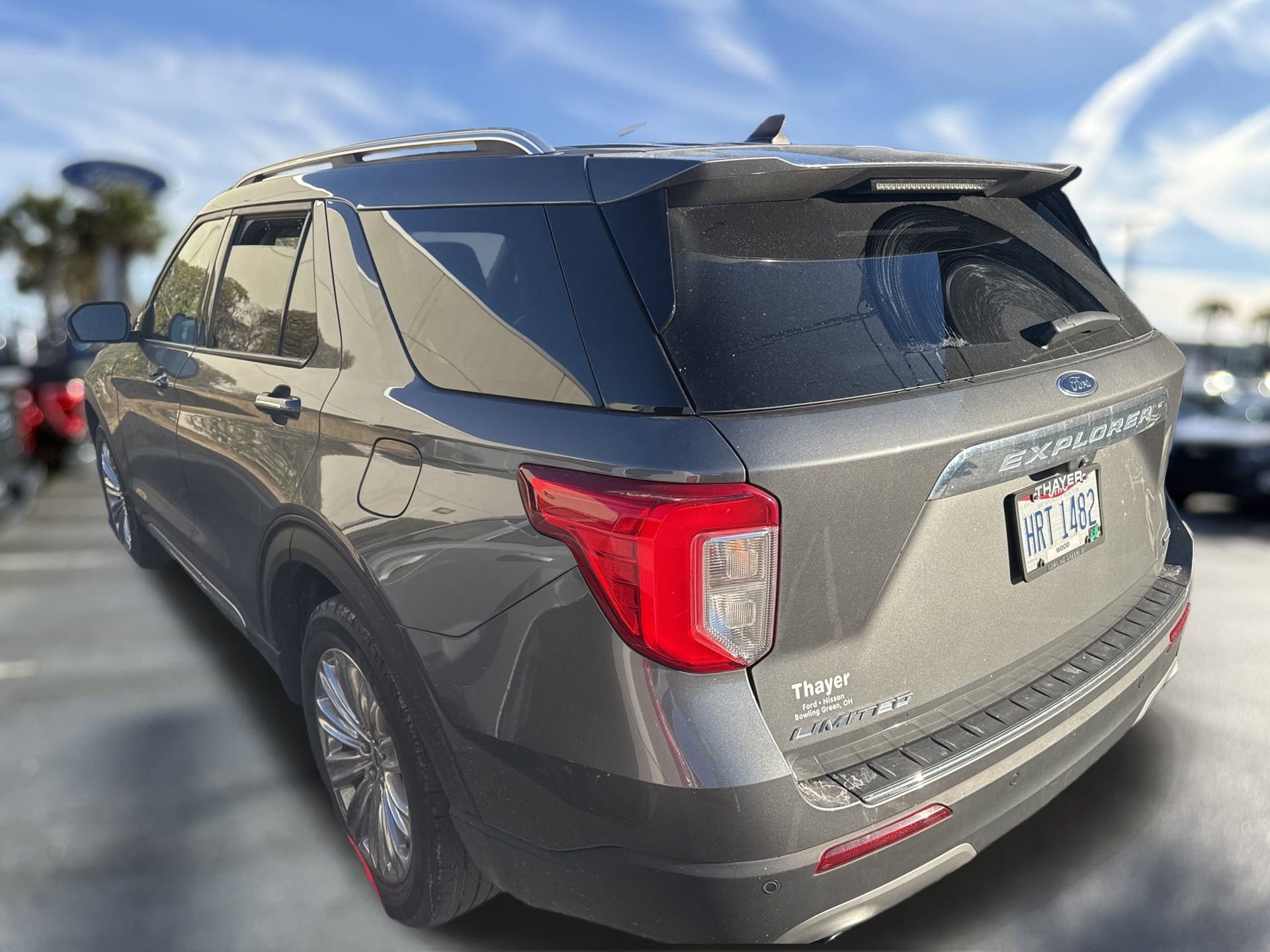 Certified 2023 Ford Explorer Limited w/ Hybrid Equipment Group 310A image 8