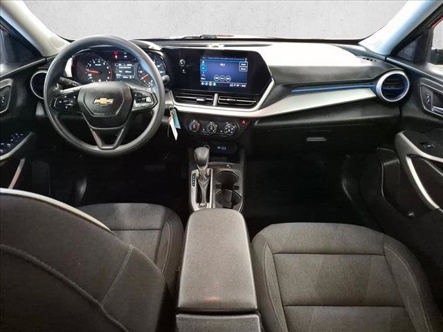 Used 2024 Chevrolet Trax LS w/ LS Convenience Package FWD image 21