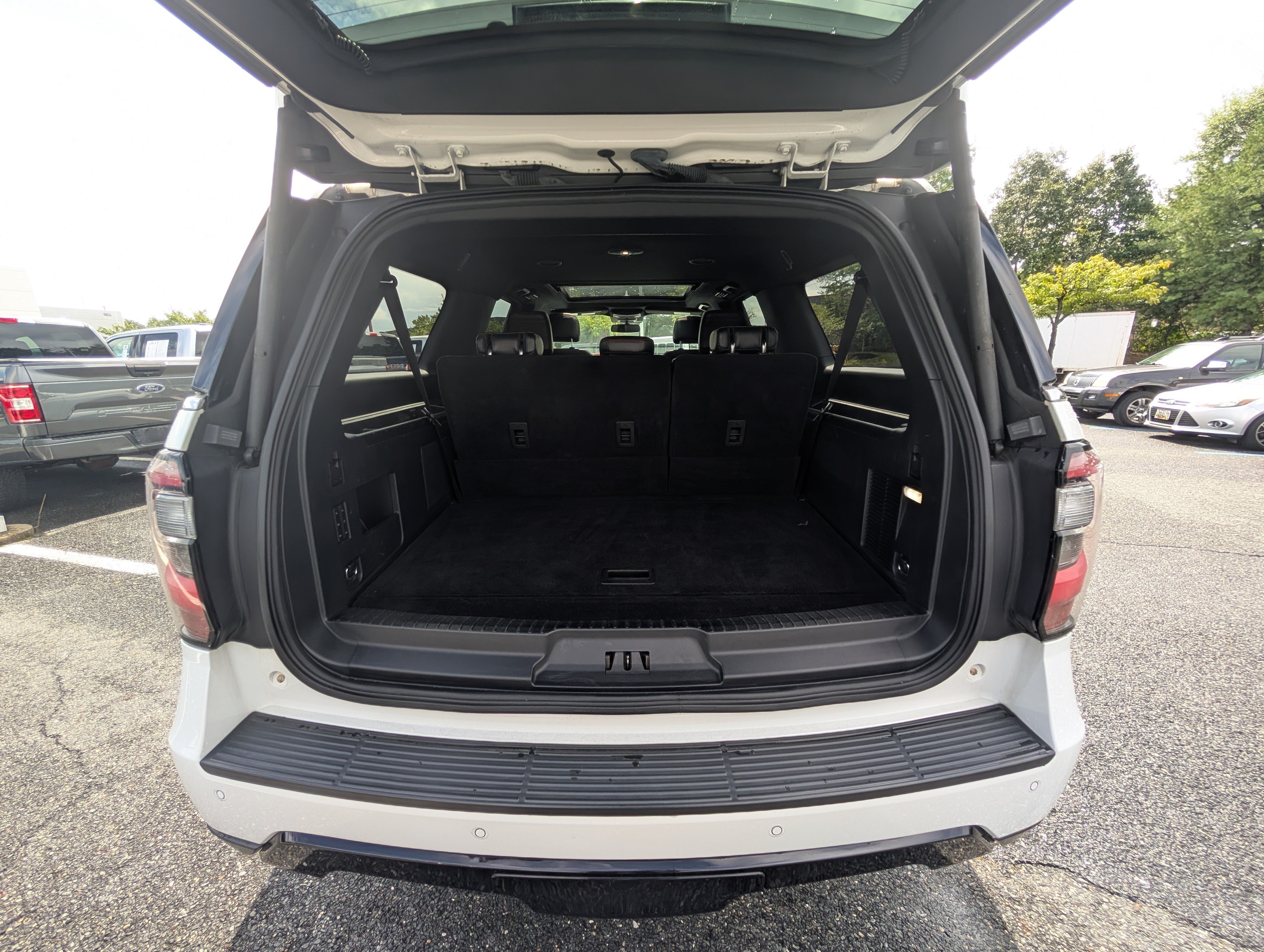 Certified 2021 Ford Expedition Max Limited AWD/4WD image 13