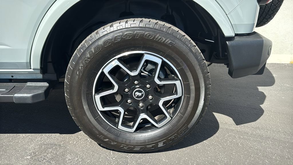 Certified 2023 Ford Bronco Outer Banks AWD/4WD image 9