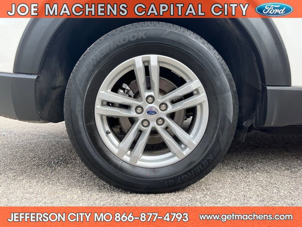 Certified 2022 Ford Explorer XLT w/ Equipment Group 202A image 25