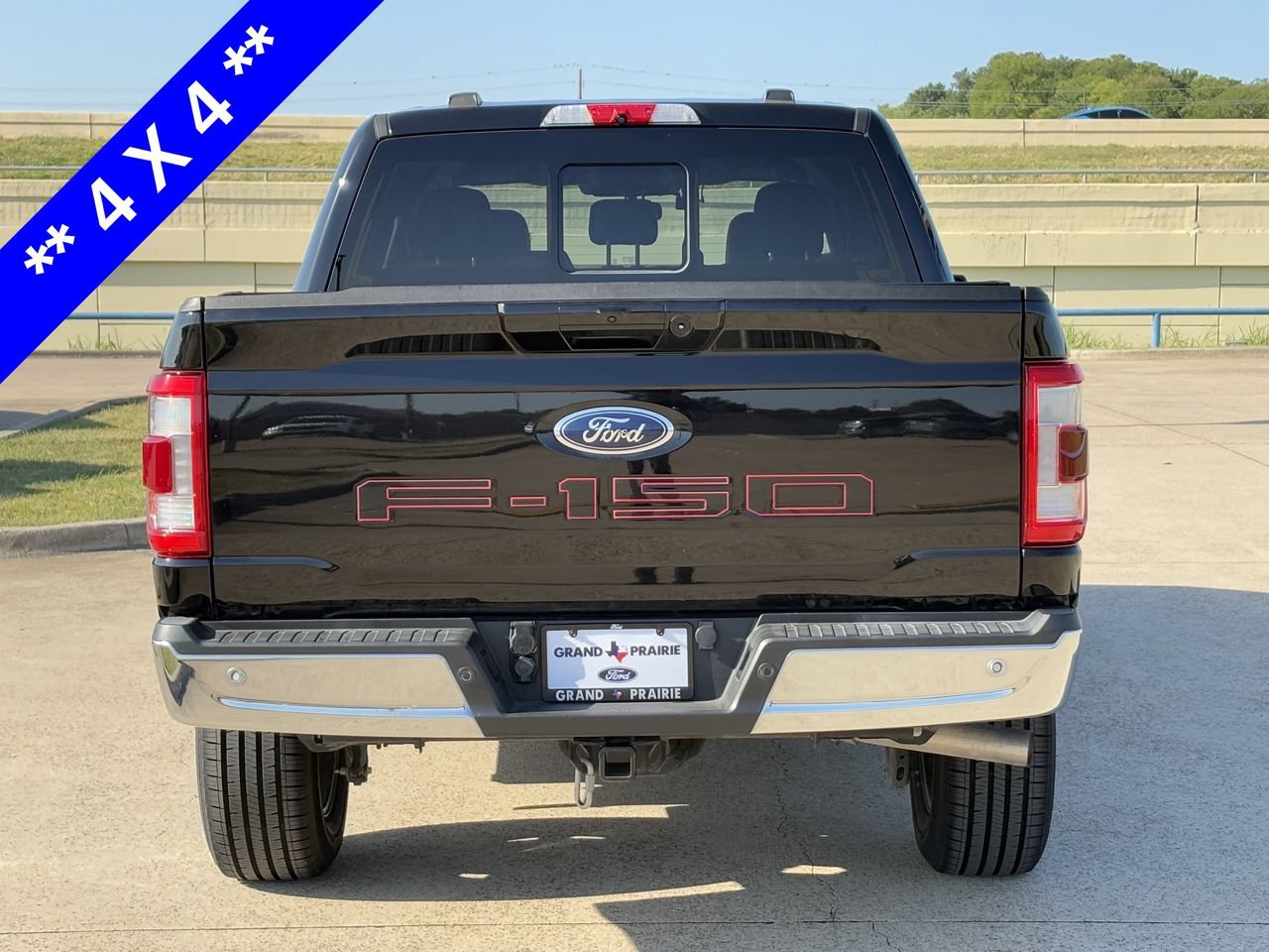 Certified 2022 Ford F150 Lariat w/ FX4 Off-Road Package AWD/4WD image 7