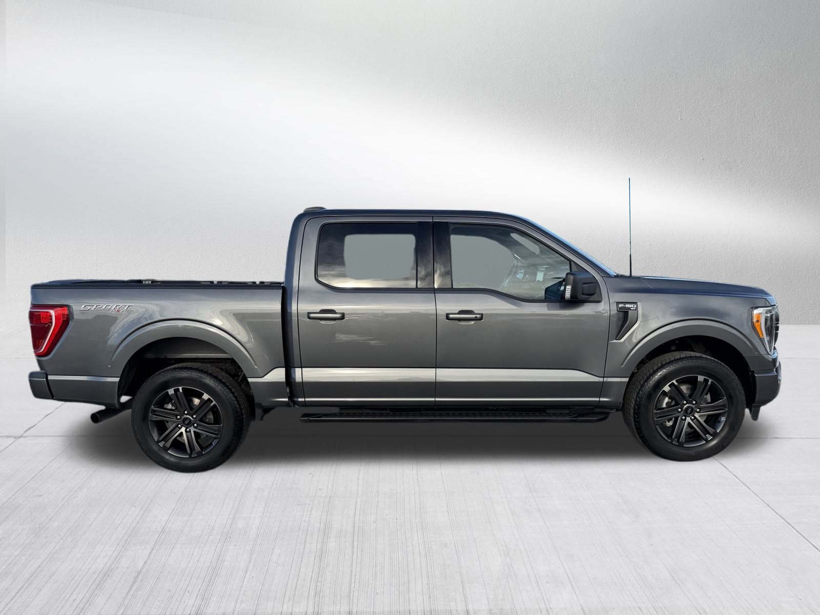 Certified 2022 Ford F150 XLT w/ Equipment Group 302A High image 6