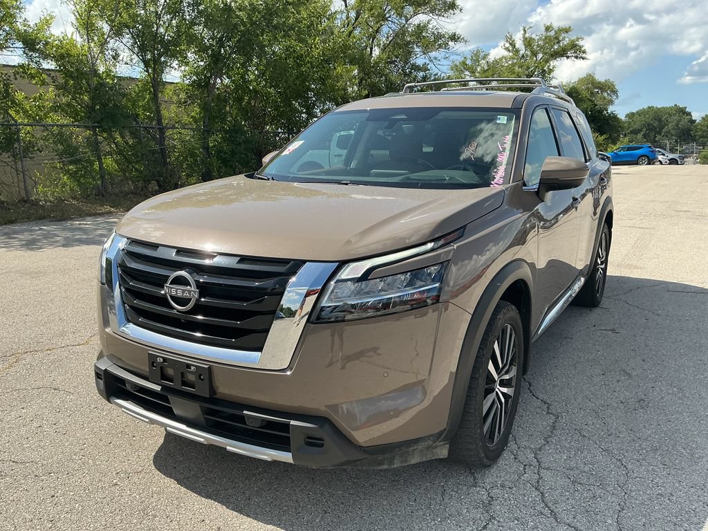 Used 2023 Nissan Pathfinder Platinum w/ Cargo Package
