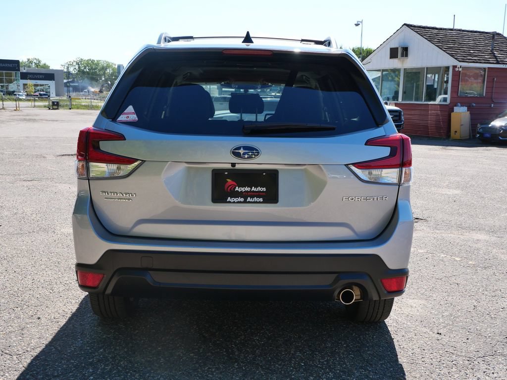 Used 2024 Subaru Forester Limited AWD/4WD image 5