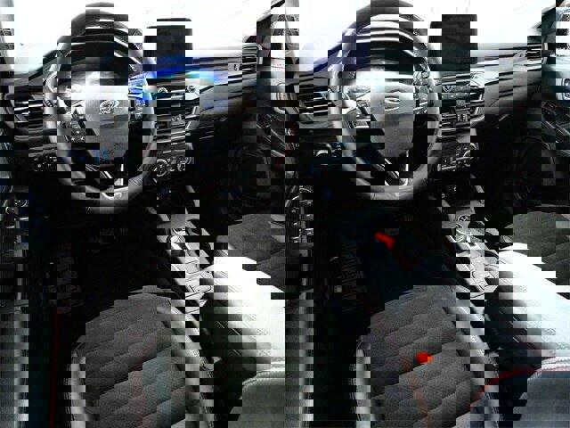 Certified 2022 Ford Escape SEL w/ Technology Package image 4