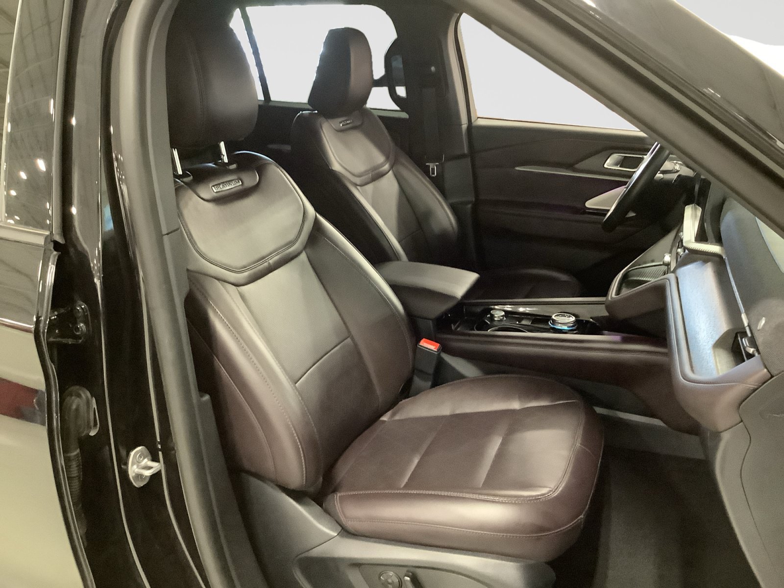 Certified 2026 Ford Explorer Platinum AWD/4WD image 23