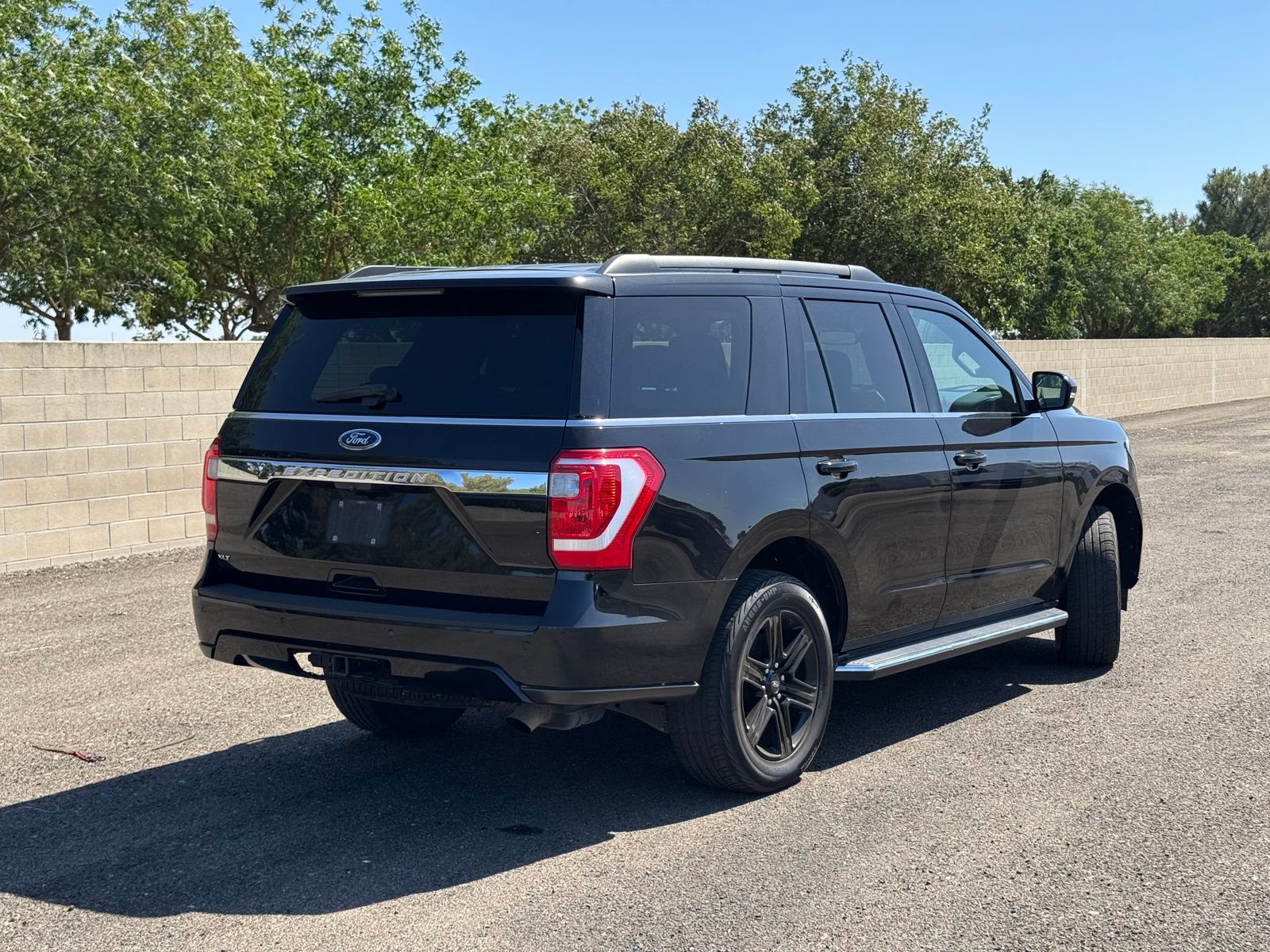 Certified 2021 Ford Expedition XLT AWD/4WD image 4