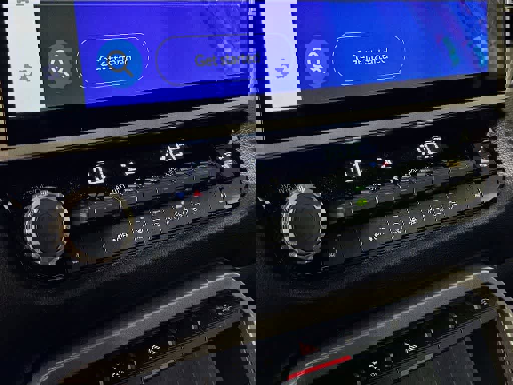 Used 2025 Toyota Tundra SR5 w/ SR5 Premium Package image 18