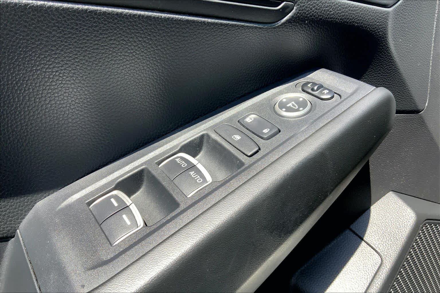 Used 2023 Honda Accord LX image 35