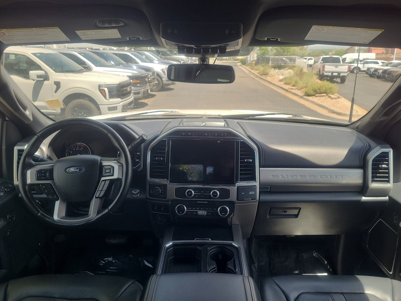 Certified 2022 Ford F350 Platinum w/ FX4 Off-Road Package AWD/4WD image 20