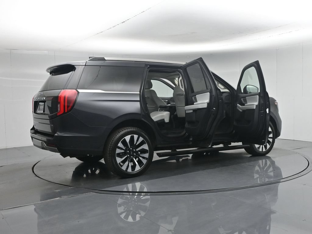 Certified 2025 Ford Expedition Platinum w/ Driver's Package AWD/4WD image 6