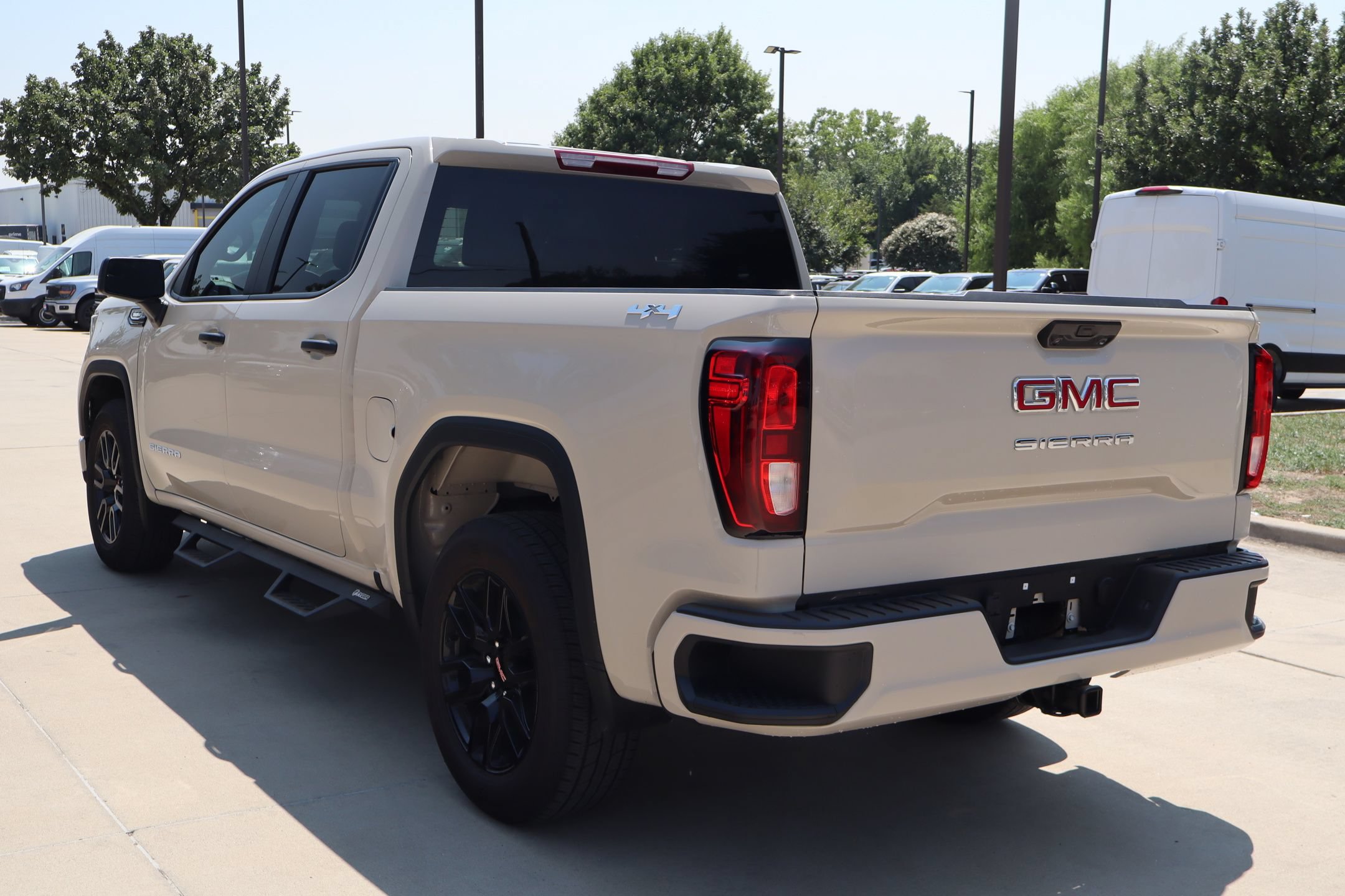 Used 2026 GMC Sierra 1500 Pro w/ Graphite Edition AWD/4WD image 6