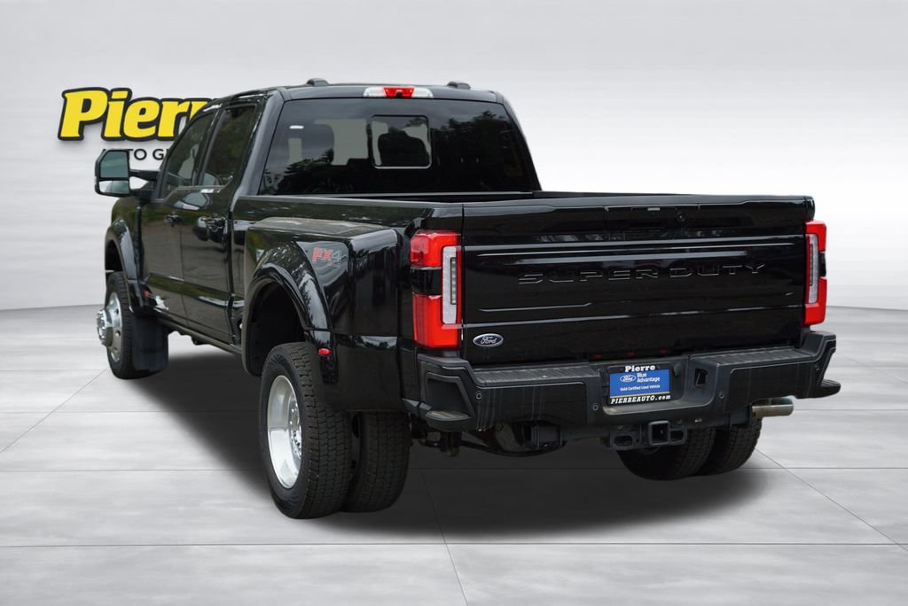 Certified 2025 Ford F450 Platinum w/ FX4 Off-Road Package AWD/4WD image 9