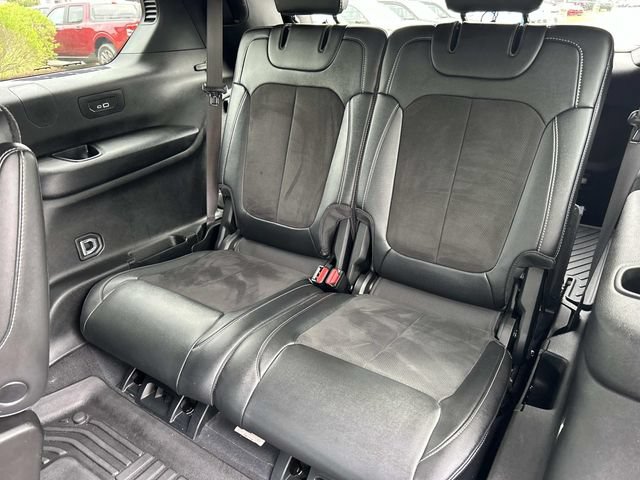 Used 2023 Jeep Grand Cherokee L Laredo AWD/4WD image 22