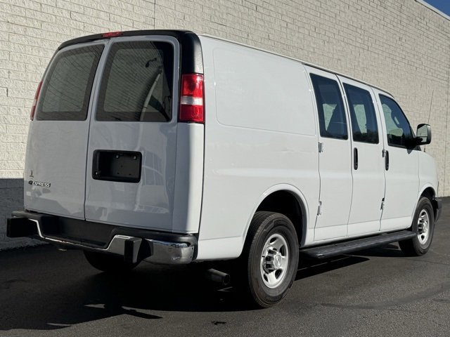 Used 2019 Chevrolet Express 2500 w/ Driver Convenience Package image 3